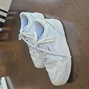 Puma platform tennis shoes